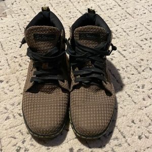 Dr marten high too sneakers